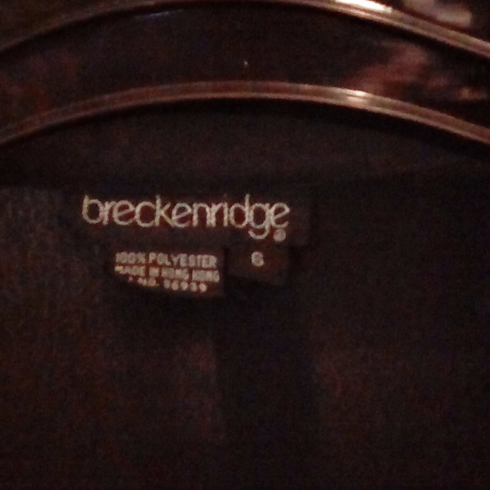 Breckenridge, black, LS, pleated front, size 6